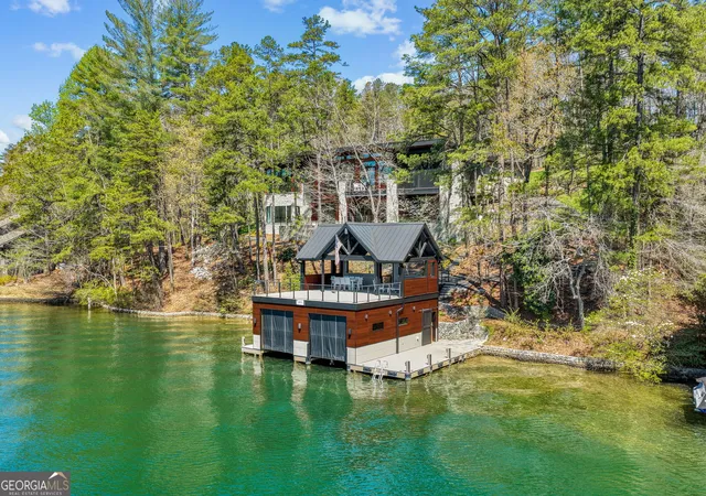 3rd image of 565 Wildflower Cir, Clarkesville, GA 30523 | MLS# 10735783