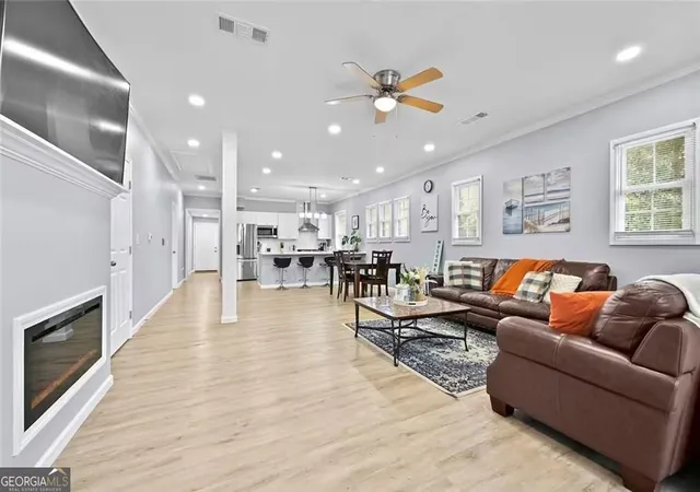Photo 2 of Single family home for sale at 1405 North Ave Nw, Atlanta, GA 30318 | MLS# 10819178 | Listing updated on 2026-08-18