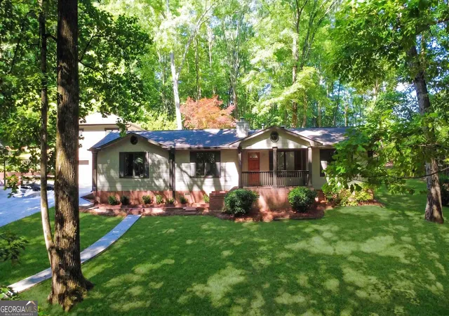Photo 1 of Single family home for sale at 4934 Shiloh Dr, Loganville, GA 30052 | MLS# 10783992 | Listing updated on 2026-08-31