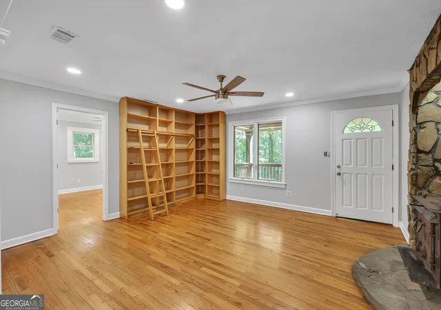 Photo 4 of Single family home for sale at 4934 Shiloh Dr, Loganville, GA 30052 | MLS# 10783992 | Listing updated on 2026-08-31