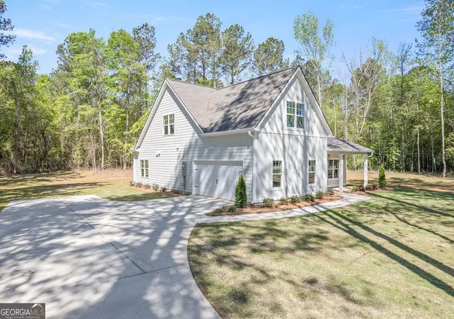Homes for sale in Grantville, GA | 1685 Sewell Rd, Grantville, GA 30220 | MLS# 10730082