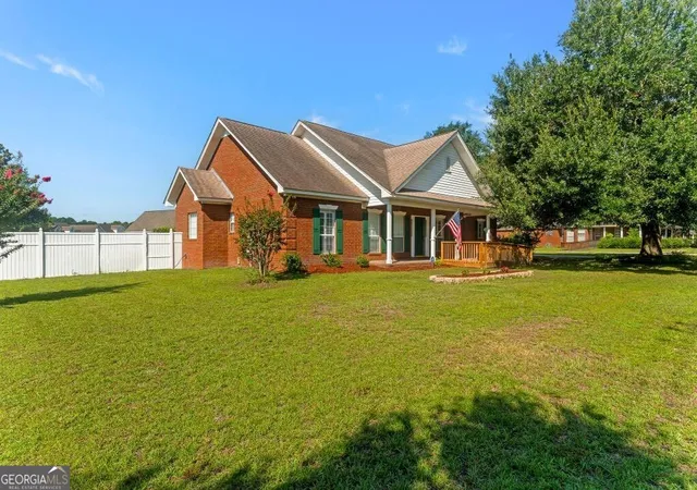 Photo 3 of Sale Pending at 2384 Hodgeville Rd, Rincon, GA 31326 | MLS# 10825823 | Listing updated on 2026-10-11