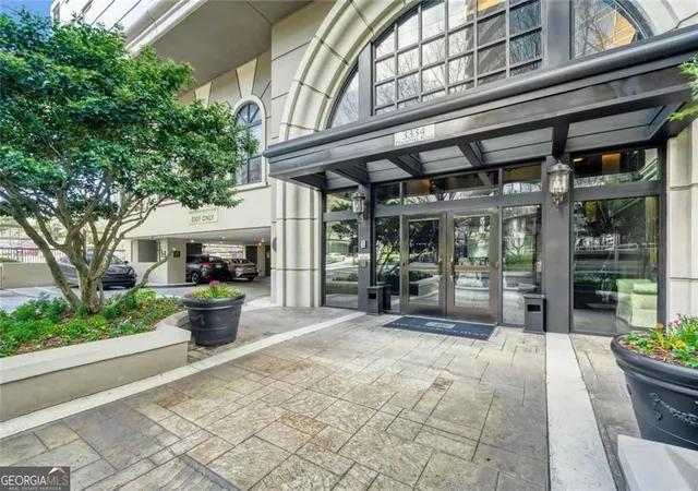 2nd image of 3334 Peachtree Rd Ne #1208, Atlanta, GA 30326 | MLS# 10721983