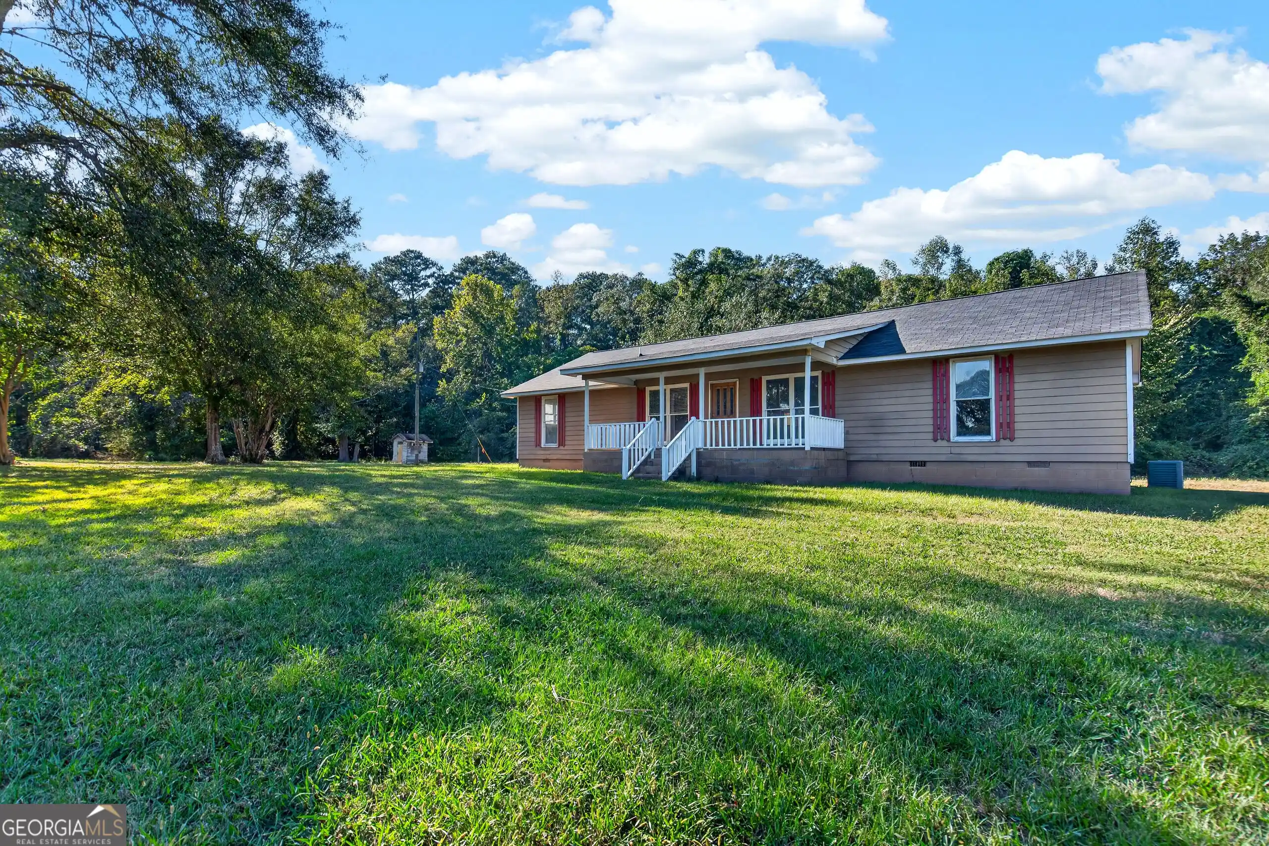Photo 1 of Single family home for sale at 3891 Hogansville Rd, Lagrange, GA 30241 | MLS# 10872920 | Listing updated on 2026-10-28