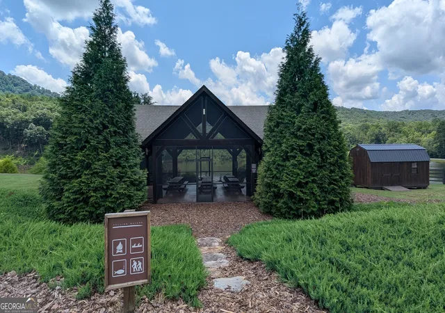 Homes for sale in Ellijay, GA | 232 Stone Cliff Dr, Ellijay, GA 30536 | MLS# 10792945