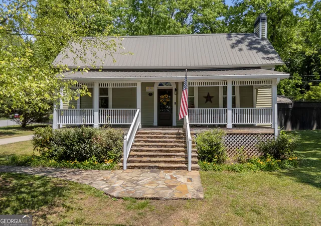 Homes for sale in Maysville, GA | 24 N Main St, Maysville, GA 30558 | MLS# 10759530