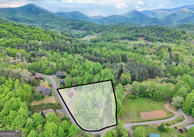 Photo 3 of Single family home for sale at 600 Ml Ridge Rd, Hiawassee, GA 30546 | MLS# 10755207 | Listing updated on 2026-07-20