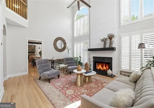2nd image of 520 Hopewell Downs Dr, Alpharetta, GA 30004 | MLS# 10810306