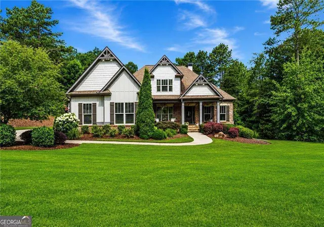 Photo 1 of Single family home for sale at 5455 Fishermans Cvs, Gainesville, GA 30506 | MLS# 10805849 | Listing updated on 2026-09-07