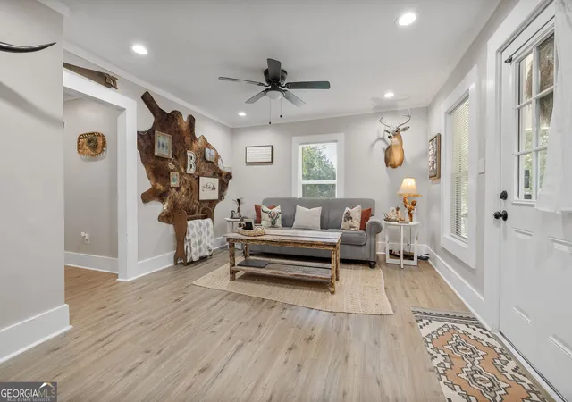 Photo 3 of Single family home for sale at 283 Easy St, Toccoa, GA 30577 | MLS# 10828412 | Listing updated on 2026-09-28