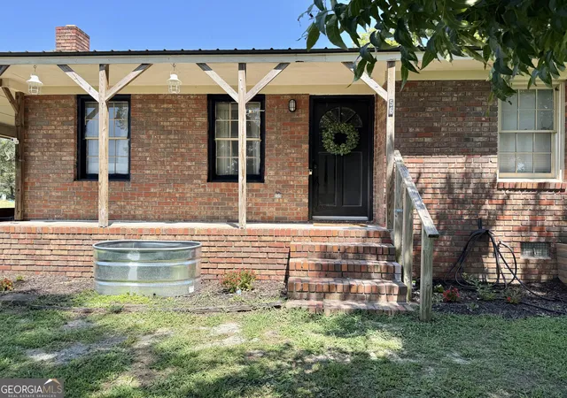 2nd image of 56 Cheek Ln, Canon, GA 30520 | MLS# 10827817