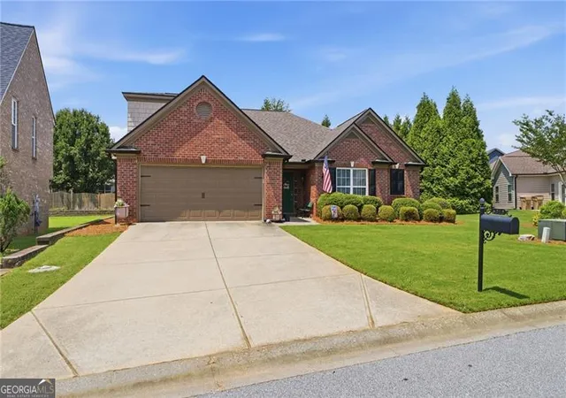 Photo 3 of Sale Pending at 6010 Riverwood Dr, Braselton, GA 30517 | MLS# 10798206 | Listing updated on 2026-10-06