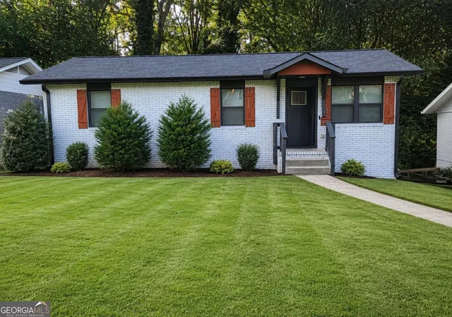 1st image of 1385 Plaza Ave Sw, Atlanta, GA 30310 | MLS# 10830776