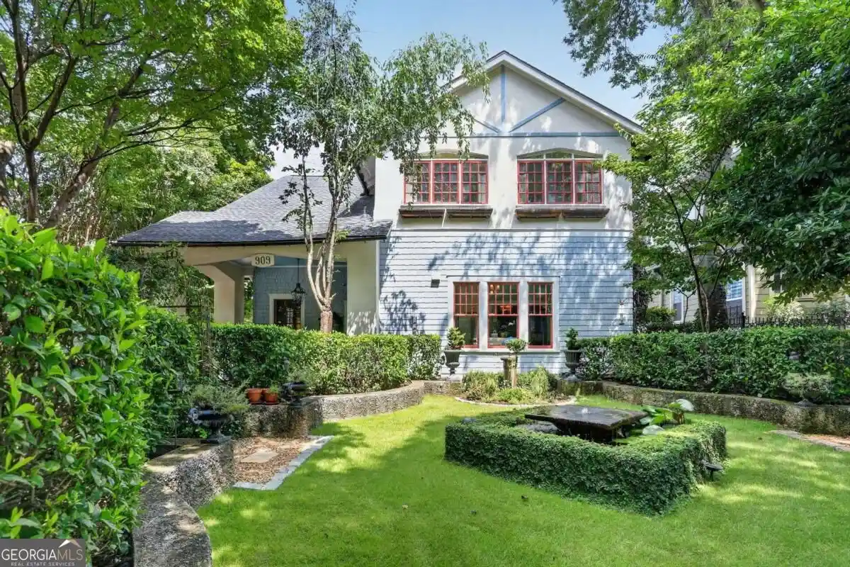 Photo 1 of Single family home for sale at 909 Myrtle St Ne, Atlanta, GA 30309 | MLS# 10857469 | Listing updated on 2026-10-19