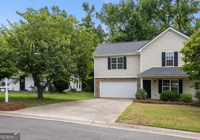 Homes for sale in Dawsonville, GA | 147 Richmond Dr, Dawsonville, GA 30534 | MLS# 10793926