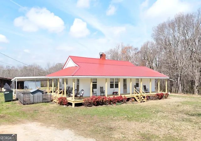Photo 3 of Sale Pending at 2061 Hartwell Hwy, Elberton, GA 30635 | MLS# 10653420 | Listing updated on 2026-04-09