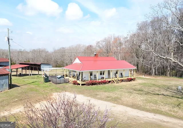 Photo 4 of Sale Pending at 2061 Hartwell Hwy, Elberton, GA 30635 | MLS# 10653420 | Listing updated on 2026-04-09