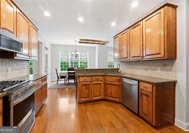 Photo 4 of Single family home for sale at 12 N Alexander Creek Rd, Newnan, GA 30263 | MLS# 10767609 | Listing updated on 2026-09-18