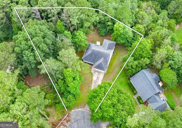 Photo 2 of Single family home for sale at 2410 Overlook Dr Sw, Conyers, GA 30094 | MLS# 10787268 | Listing updated on 2026-07-17