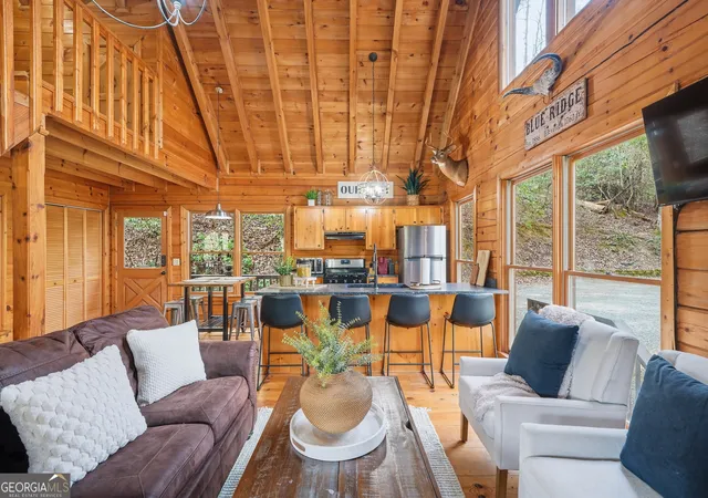 Photo 4 of Single family home for sale at 942 Granny Branch Dr, Blue Ridge, GA 30513 | MLS# 10729411 | Listing updated on 2026-09-13