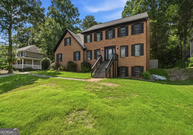 Photo 2 of Single family home for sale at 4040 Camaron Way, Snellville, GA 30039 | MLS# 10792451 | Listing updated on 2026-09-02