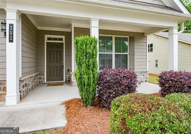 Photo 3 of Single family home for sale at 151 Rolling Hills Pl, Canton, GA 30114 | MLS# 10817137 | Listing updated on 2026-10-31