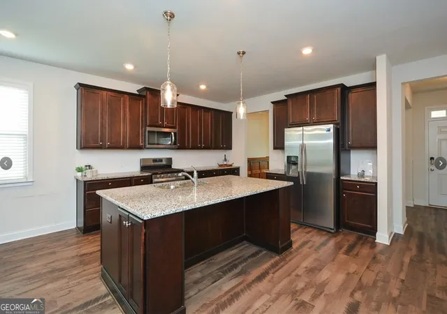 Photo 4 of Single family home for sale at 151 Rolling Hills Pl, Canton, GA 30114 | MLS# 10817137 | Listing updated on 2026-10-31