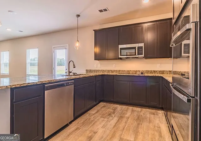 5th image of 231 Fern Dale Dr, Fairburn, GA 30213 | MLS# 10765662