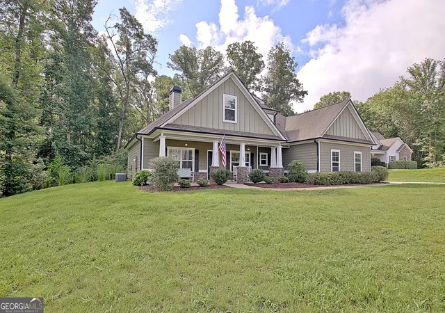 Photo 3 of Single family home for sale at 134 Old Bailey Farms Dr, Senoia, GA 30276 | MLS# 10806339 | Listing updated on 2026-08-13