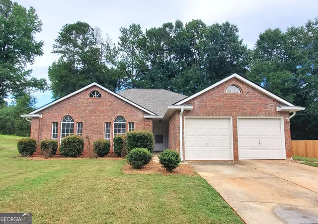 Photo 1 of Single family home for sale at 3132 Snapfinger Ln, Decatur, GA 30034 | MLS# 10684332 | Listing updated on 2026-09-30