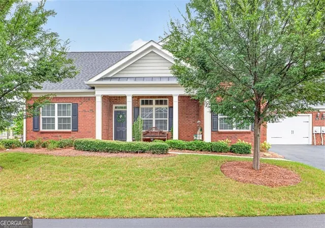 1st image of 3581 Lindenridge Dr, Buford, GA 30519 | MLS# 10816179