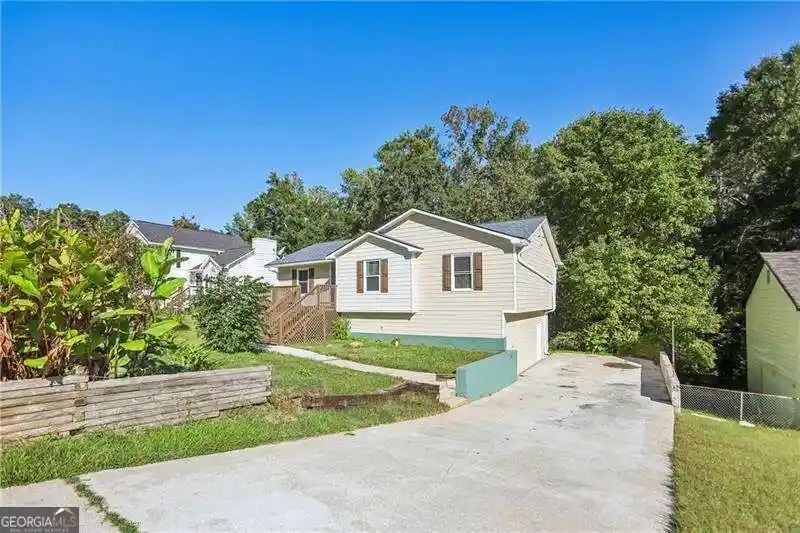 Photo 1 of Single family home for sale at 6839 Silver Maple Dr, Rex, GA 30273 | MLS# 10873615 | Listing updated on 2026-10-29