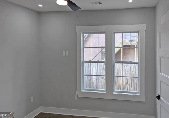 4th image of 1576 Se Lakewood Ave Se, Atlanta, GA 30315 | MLS# 10709302