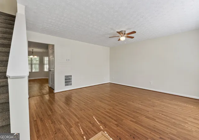 5th image of 11443 South Grove Dr, Hampton, GA 30228 | MLS# 10798417