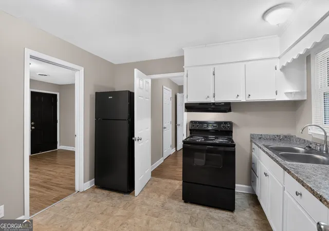 Photo 3 of Sale Pending at 2124 Alfred Ln, Augusta, GA 30906 | MLS# 10794046 | Listing updated on 2026-08-18