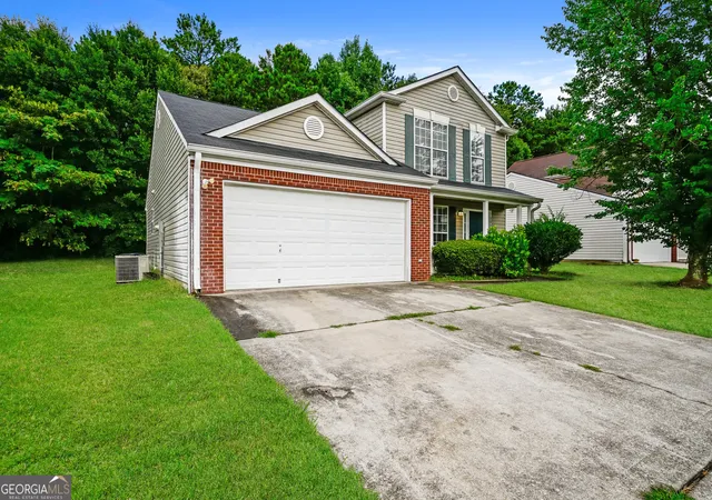Photo 2 of Single family home for sale at 5866 Waggoner Ct, Rex, GA 30273 | MLS# 10809422 | Listing updated on 2026-08-22