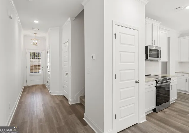 Photo 2 of Sale Pending at 5643 Chickory Dr, Flowery Branch, GA 30542 | MLS# 10730251 | Listing updated on 2026-09-02