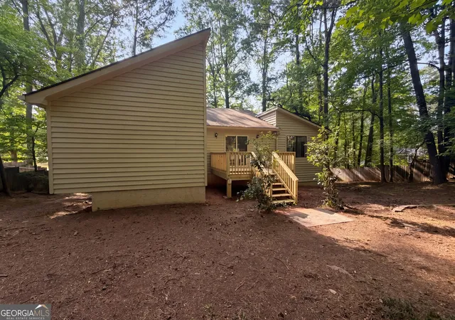 Photo 4 of Single family home for sale at 3143 Chase Ct Sw, Marietta, GA 30008 | MLS# 10739921 | Listing updated on 2026-10-29