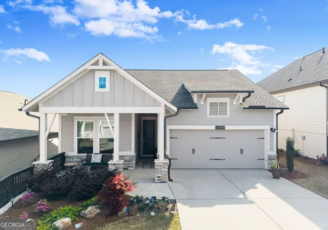1st image of 6838 Welcome Rd, Flowery Branch, GA 30542 | MLS# 10818734