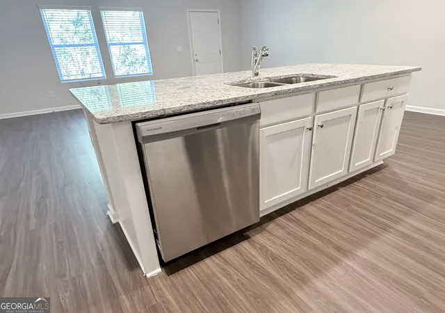 Photo 3 of Townhouse for sale at 145 Red Oak Trl, Milledgeville, GA 31061 | MLS# 10803780 | Listing updated on 2026-08-06