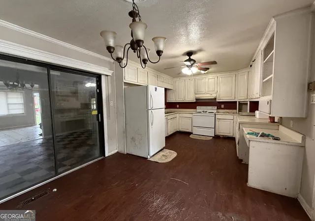Photo 4 of House for sale at 333 Windemere Wy, Jonesboro, GA 30238 | MLS# 10784282 | Listing updated on 2026-09-06