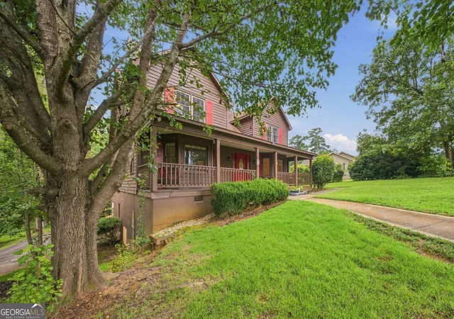 Photo 2 of Single family home for sale at 6376 Mansion Dr, Macon, GA 31216 | MLS# 10826334 | Listing updated on 2026-08-28