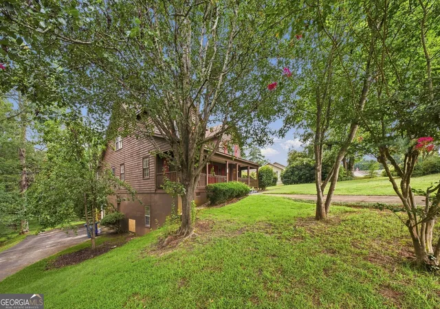 Photo 3 of Single family home for sale at 6376 Mansion Dr, Macon, GA 31216 | MLS# 10826334 | Listing updated on 2026-08-28