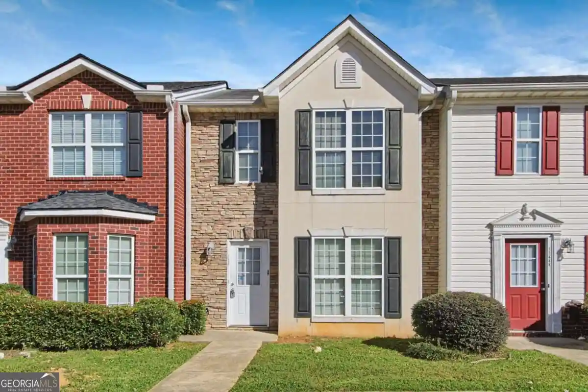 Townhouse for sale at 11440 S Grove Dr, Lovejoy, GA 30228 | MLS# 10878567