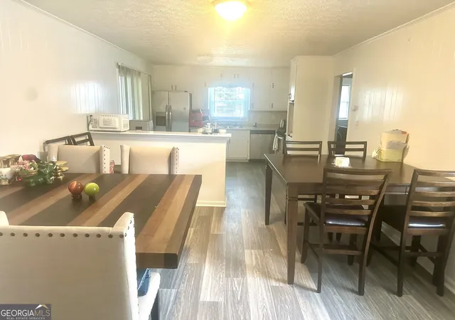 Photo 2 of Single family home for sale at 1822 Hallmark Dr, Griffin, GA 30223 | MLS# 10823813 | Listing updated on 2026-10-27