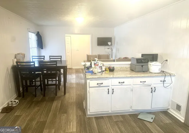 Photo 3 of Single family home for sale at 1822 Hallmark Dr, Griffin, GA 30223 | MLS# 10823813 | Listing updated on 2026-10-27
