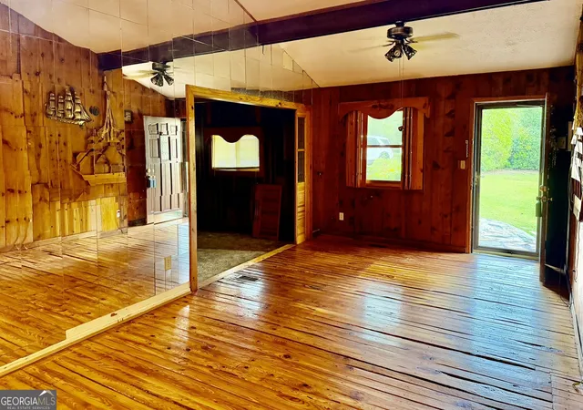 Photo 3 of Single family home for sale at 356 Wares Cross Rd, Lagrange, GA 30240 | MLS# 10818954 | Listing updated on 2026-08-18