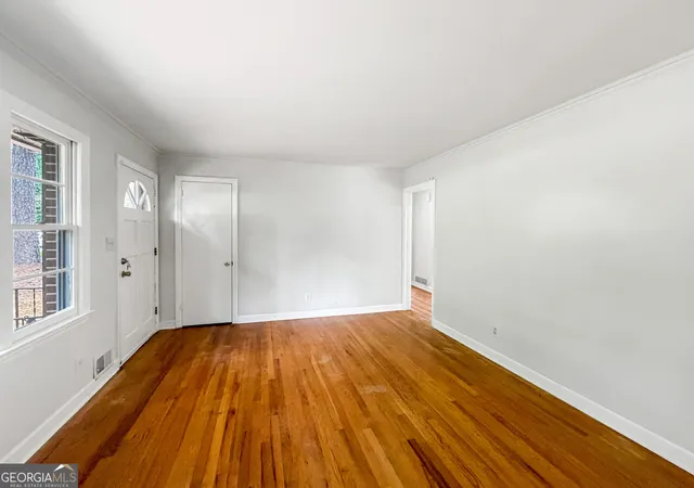 Photo 3 of Single family home for sale at 106 Larose Cir Se, Marietta, GA 30060 | MLS# 10809144 | Listing updated on 2026-09-13
