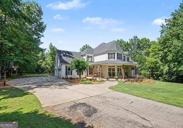 3rd image of 385 Primrose Ln, Pendergrass, GA 30567 | MLS# 10786814
