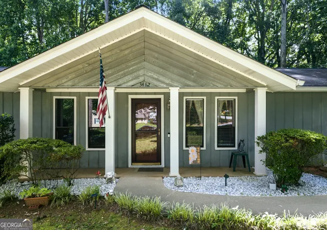 Photo 3 of Sale Pending at 3462 Summie Dr Sw, Lilburn, GA 30047 | MLS# 10829042 | Listing updated on 2026-09-30